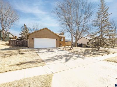 2804 S Melanie Ln, Sioux Falls, SD, 57103
