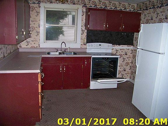 2nd image of 500 W Charles St