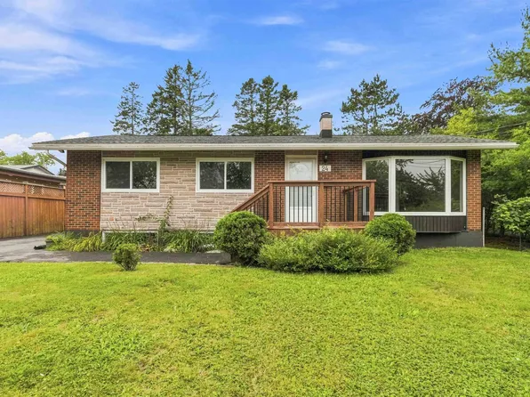 24 Muriel Ave, Dartmouth, NS B2W 2E3