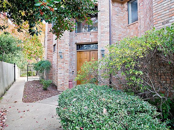 2nd image of 705 Park Place Dr