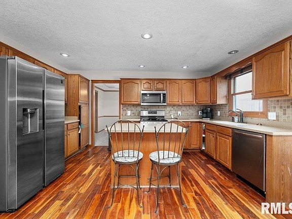 4th image of 4622 E 49th Ct