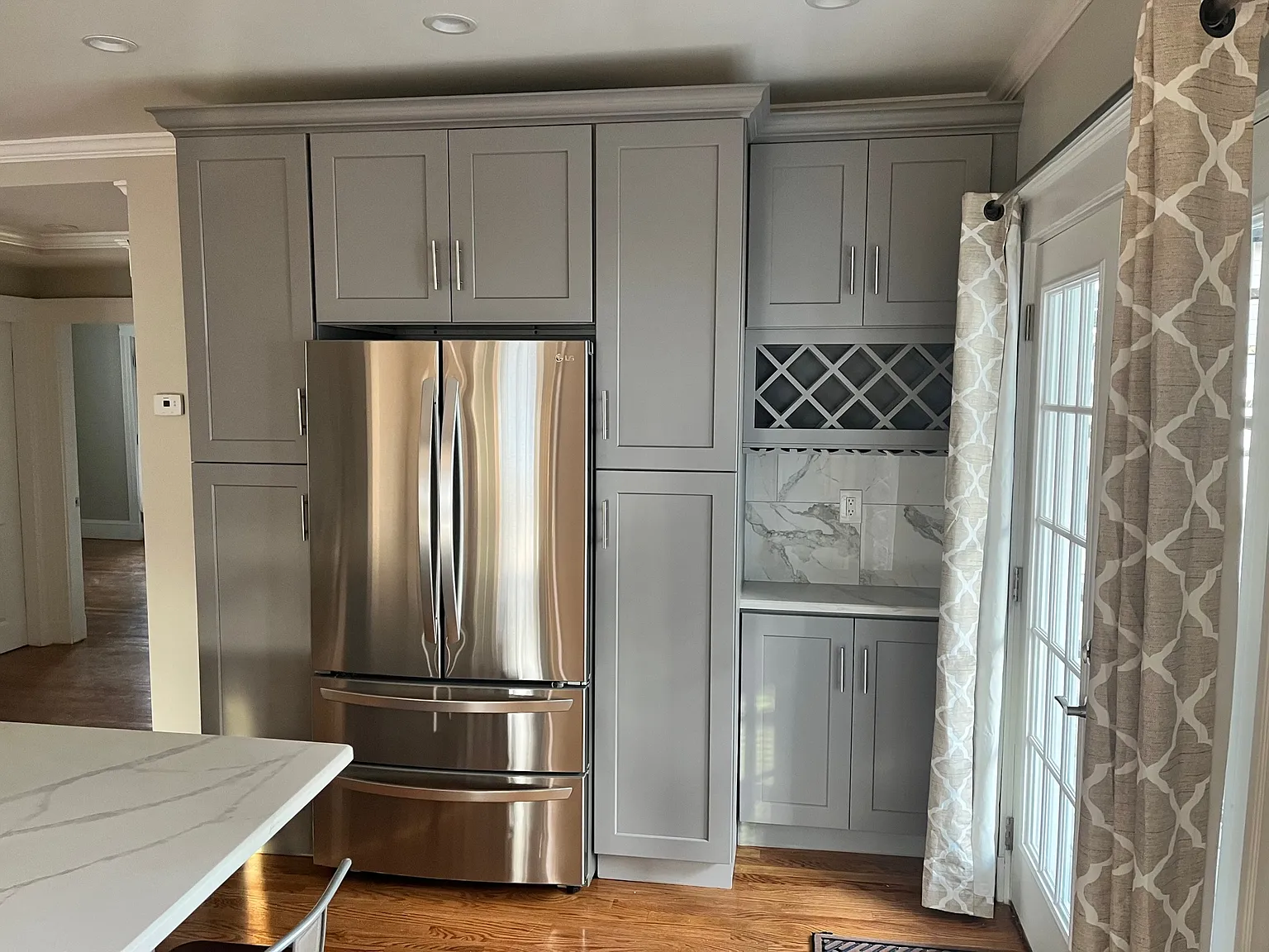 4 bed, 3.0 bath, $7,000 — Photo 3