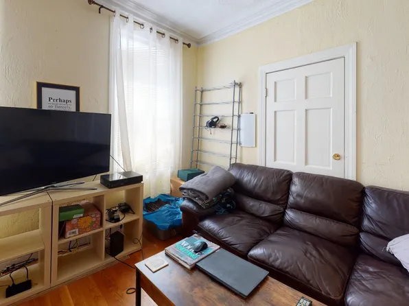 24 Maverick St, Boston, MA
