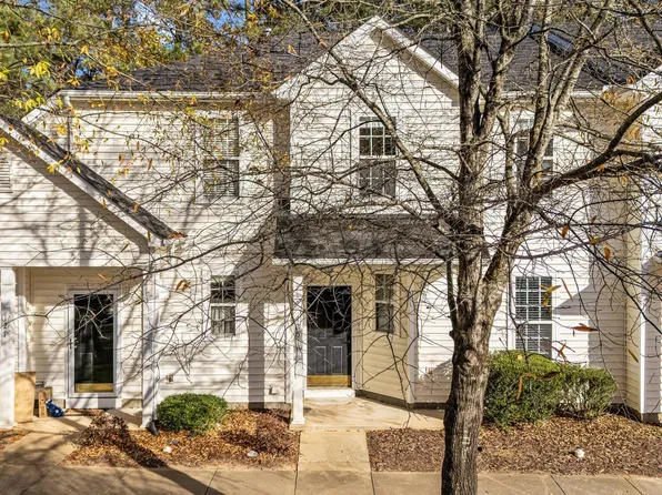 125 Arbor Light Rd, Holly Springs, NC 27540