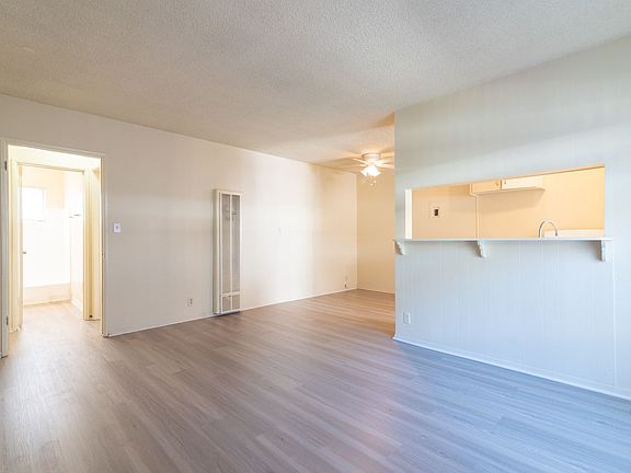 2nd image of 4848 Saint Elmo Dr #3