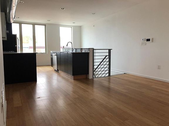 4th image of 459 E Girard Ave #4A