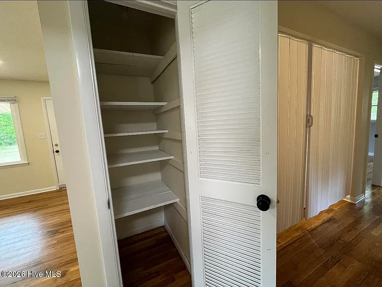 101 Stanley Dr — Photo 11