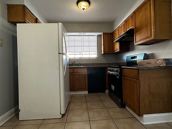 4th image of 2901 Lexington Dr #2903