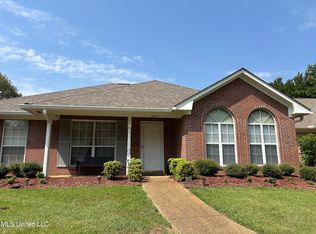 1027 Woodbridge Dr, Madison, MS 39110