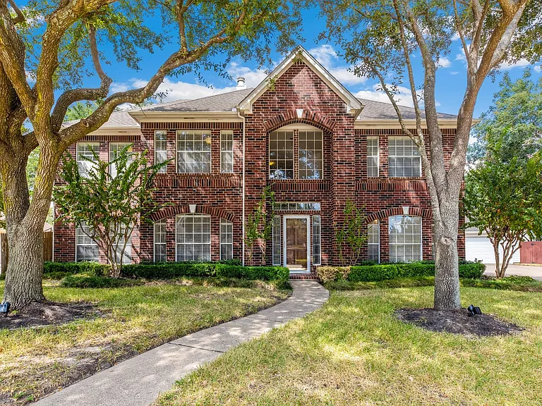 15826 Jamie Lee Dr — Photo 1