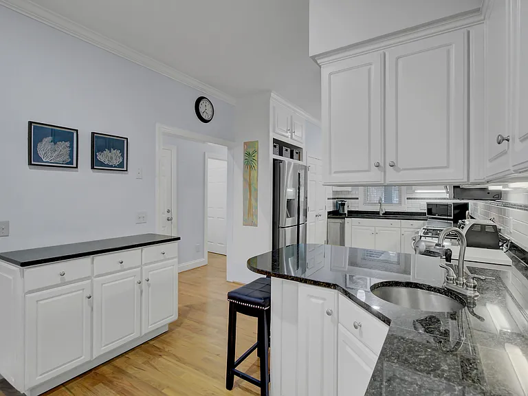 7 Yacht Harbor Ct — Photo 23