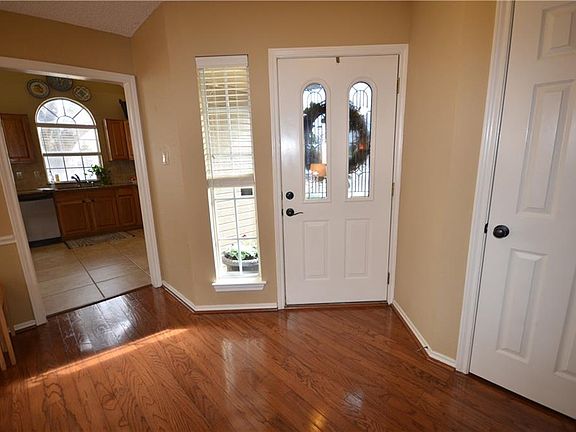 3rd image of 1413 Kittery Dr