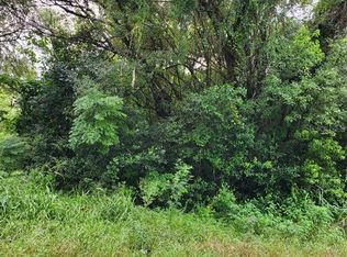 Green St, Deland, FL 32720