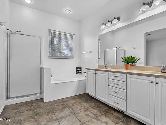 4th image of 15470 W MONTECITO Avenue