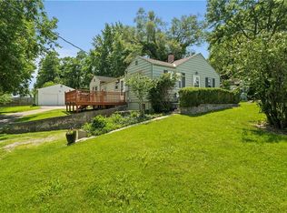 303 NE 74th St, Gladstone, MO 64118
