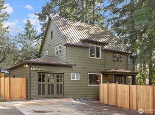 10740 Interlake Ave N, Seattle, WA