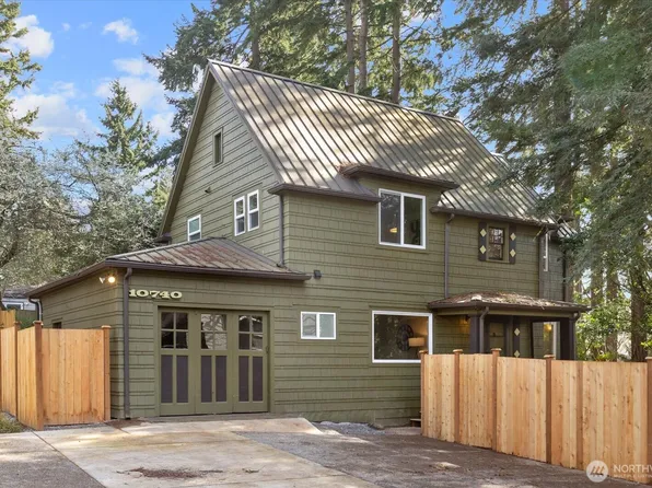 10740 Interlake Avenue N, Seattle, WA 98133