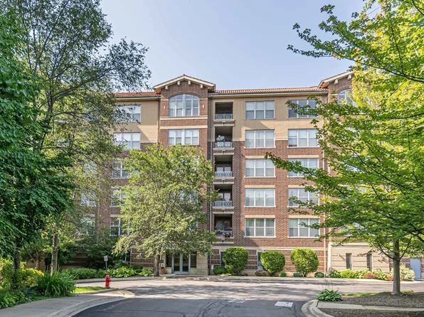 9360 Skokie Blvd #219, Skokie, IL 60076
