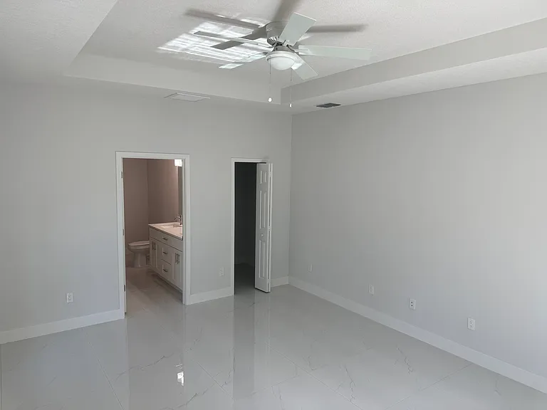 1105 Jupiter Blvd NW — Photo 10