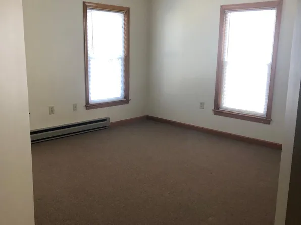26 Church St #B, Pembroke, NH 03275