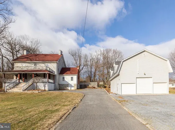 2298 Winchester Ave, Martinsburg, WV 25405