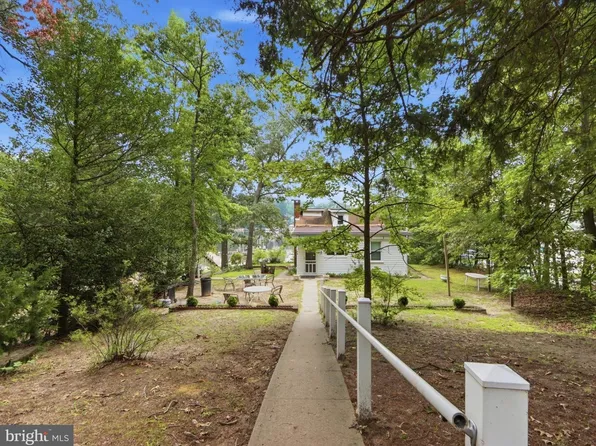 285 Cove Rd, Pasadena, MD 21122