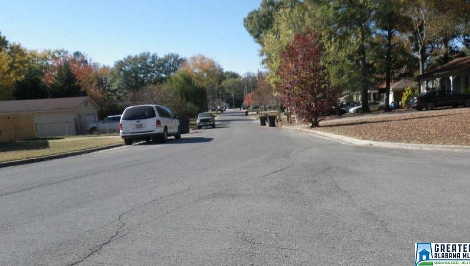 2nd image of 2406 Oxmoor Ln SW