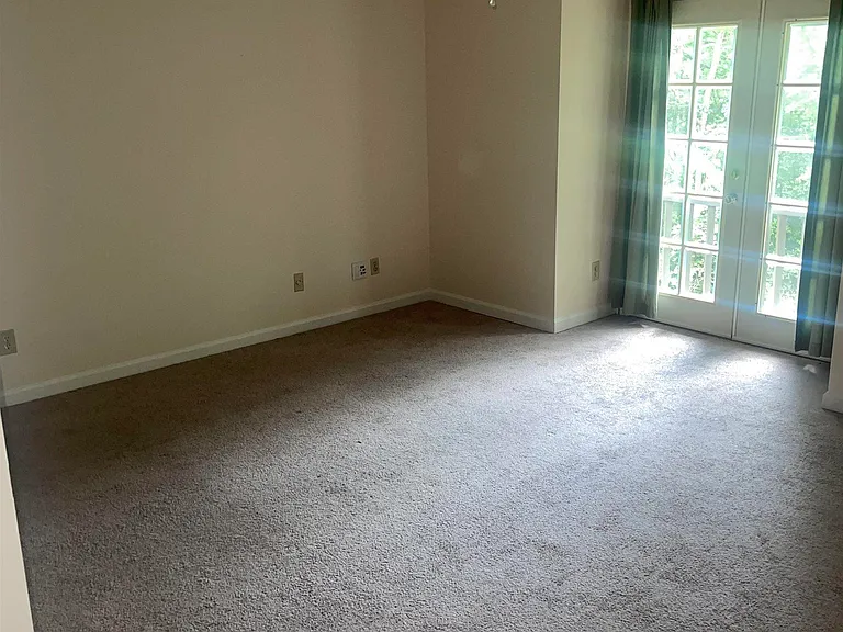 3016 Live Oak Ln SW — Photo 5