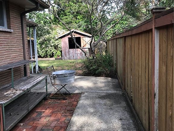 3rd image of 8307 Tucka Way SW