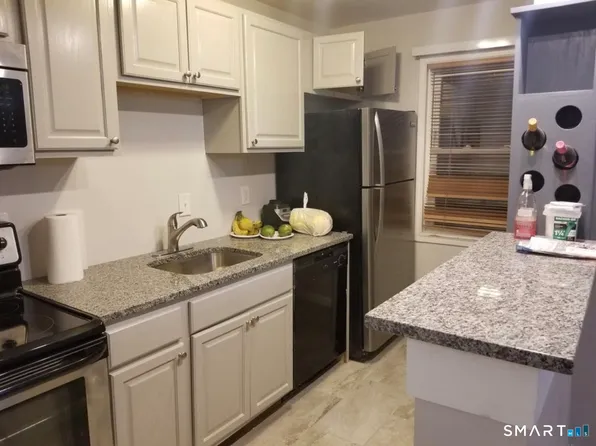 19-21 Vine Hill Road, West Hartford, CT 06110