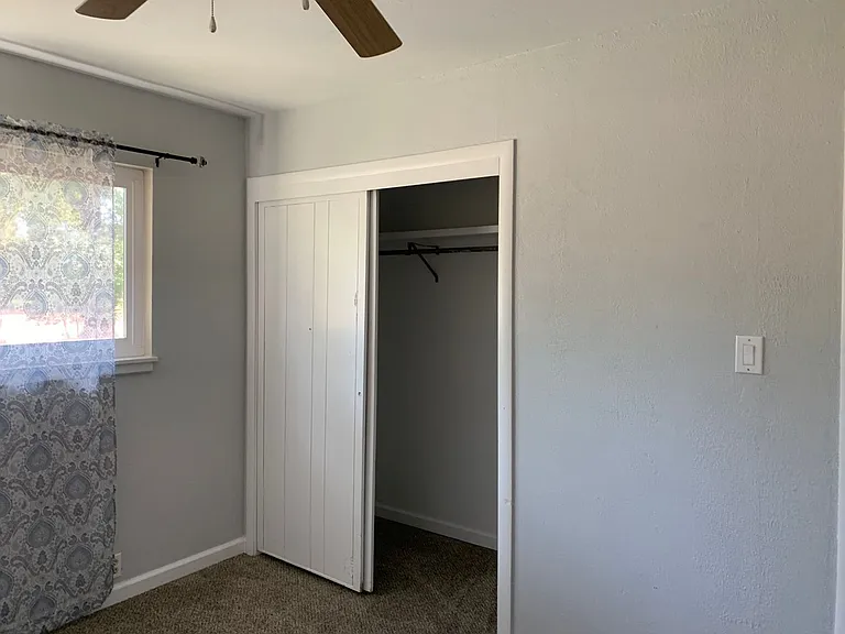 20470 Terry Ln — Photo 34
