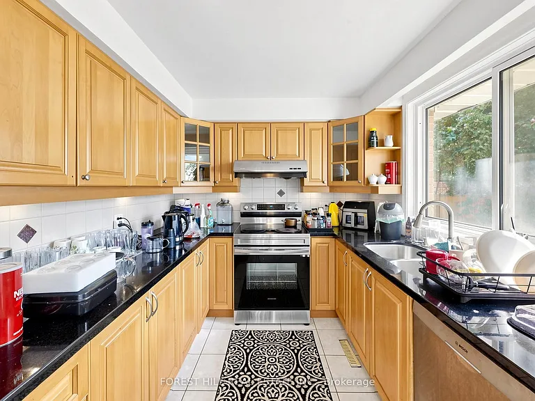 32 Wycliffe Cres — Photo 15