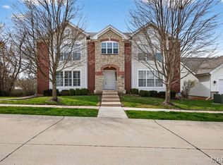12121 McKelvey Pl APT 101, Bridgeton, MO 63044