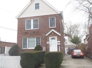 577 Liberty Ave, Williston Park, NY 11596