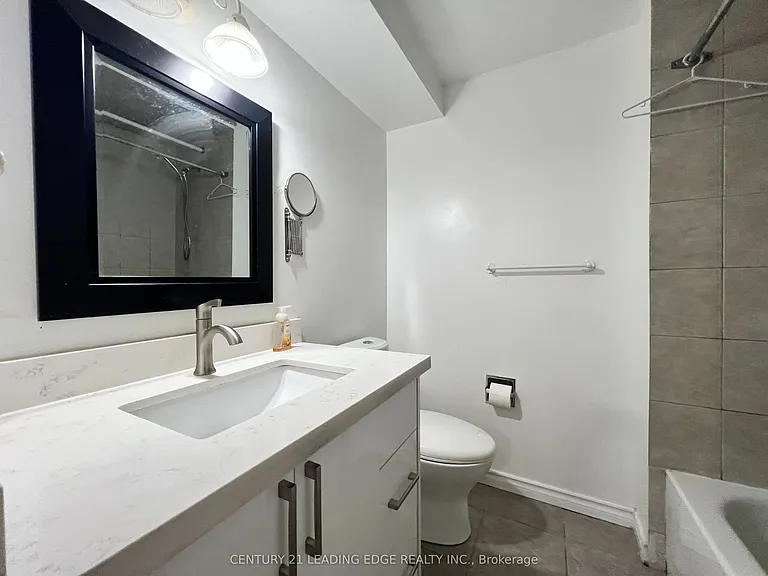 35 Irenemount Cres #BASEMENT — Photo 12