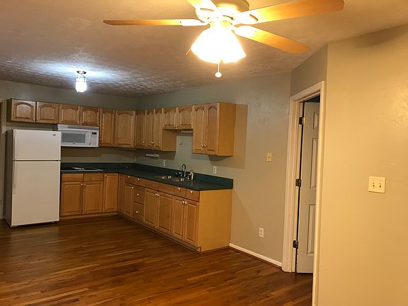 5th image of 4031 Summer Pl