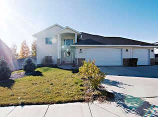 1408 Manchester St, Gillette, WY 82716
