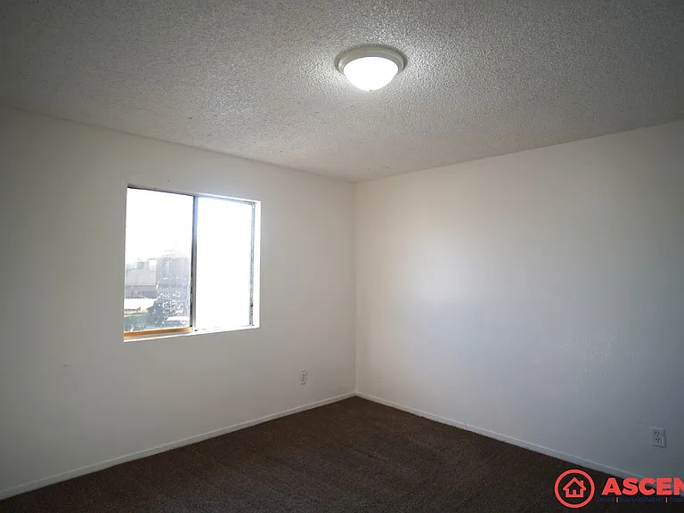 804 Karma Court — Photo 10