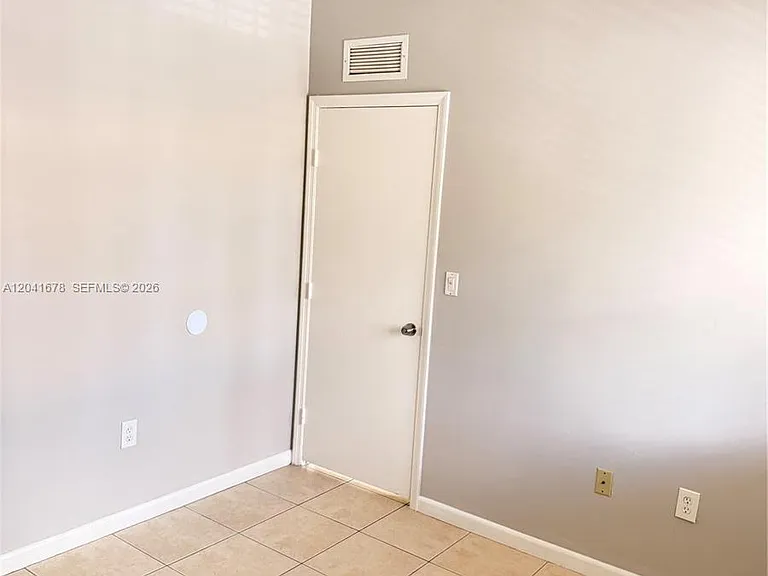 2930 SE 12th Rd #20531 — Photo 12