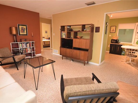 5th image of 2739 Belvoir Blvd