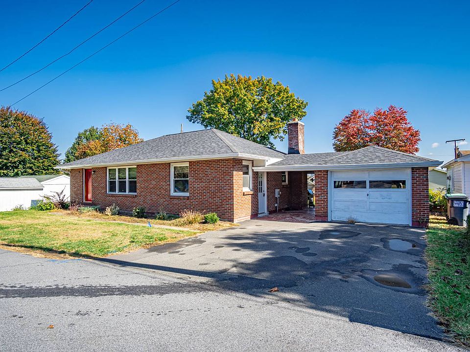 1st image of 10 Tuckers Ln