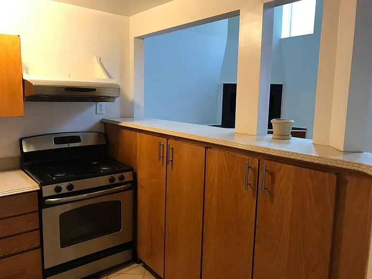 1765 Willard St NW #L — Photo 6