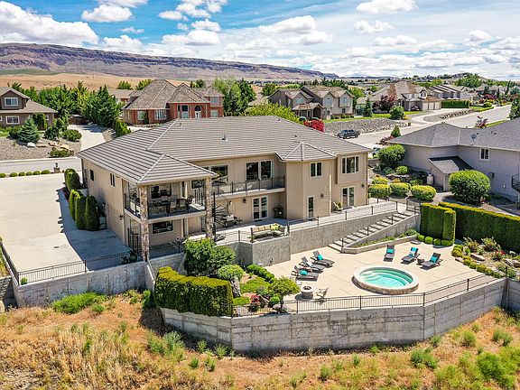 5th image of 2335 Fancher Heights Blvd