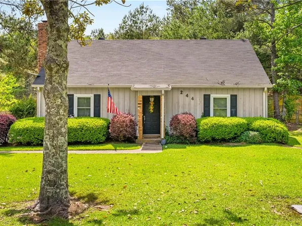 244 Susan Gay St, Pineville, LA 71360