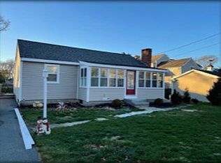 158 Ebony St, Fairhaven, MA 02719