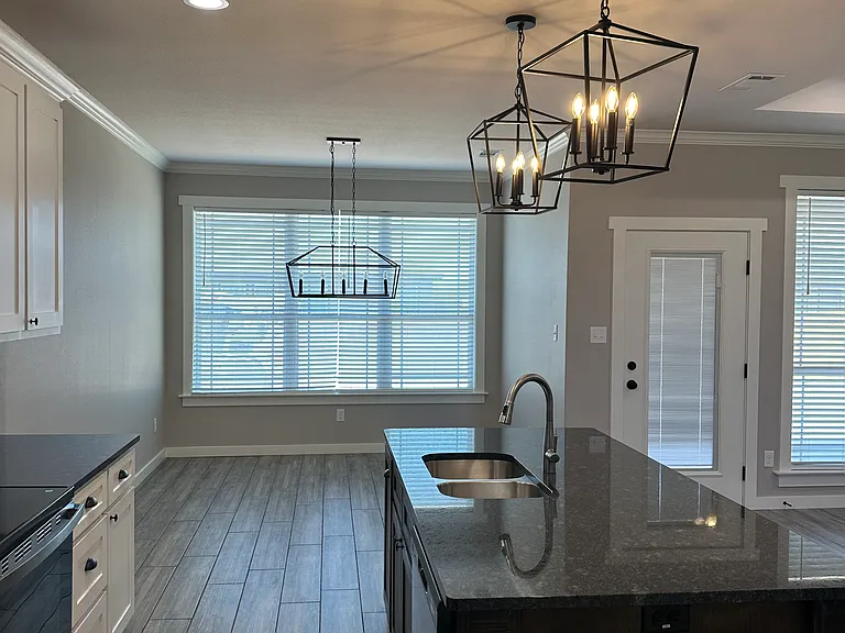 4034 Ruth Ln — Photo 8