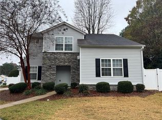 945 Windcroft Cir NW, Acworth, GA 30101