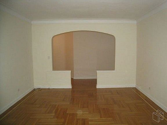 3rd image of 4119 41st St APT 3C