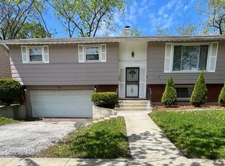 3500 Maple Ln, Hazel Crest, IL 60429