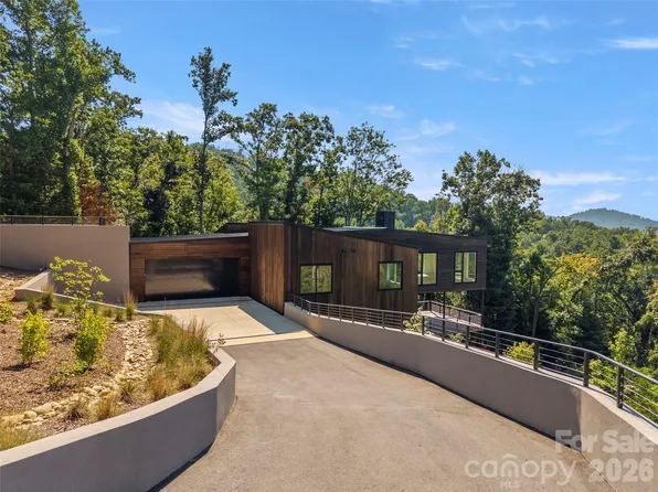 641 Elk Mountain Scenic Hwy, Asheville, NC 28804